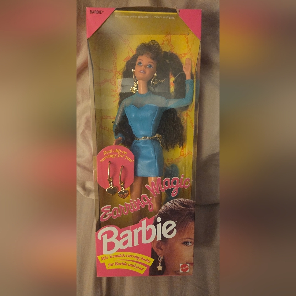 NIB Earring Magic Barbie Doll Brunette Edition 1992 Mattel No. 10255 New In Box